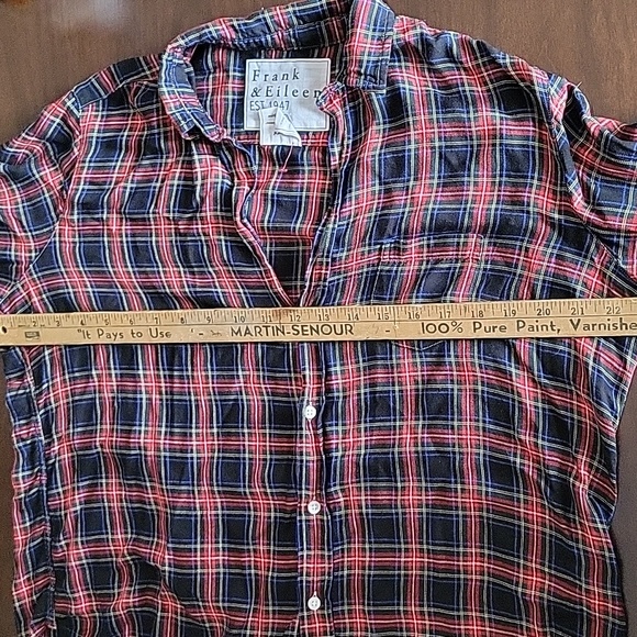 Frank & Eileen Red and Blue Plaid Button-Up Shirt Size Small - Picture 8 of 9